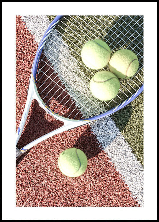 Tennisschläger und Bälle Poster - Posterbox.dk
