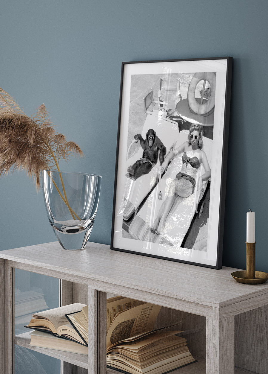 Schimpansen-Affe beim Sonnenbaden Poster - Posterbox.no