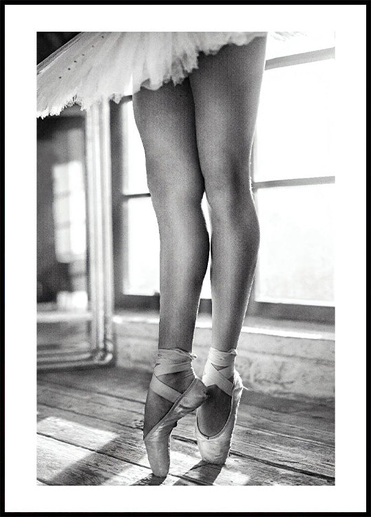 Dancing En Pointe Poster - Posterbox.no