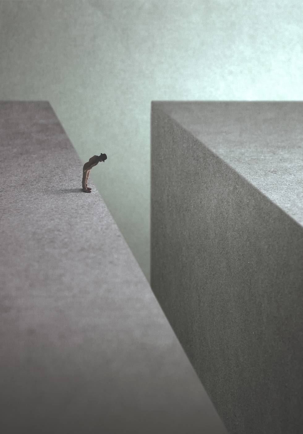 On The Edge Poster - Posterbox.no