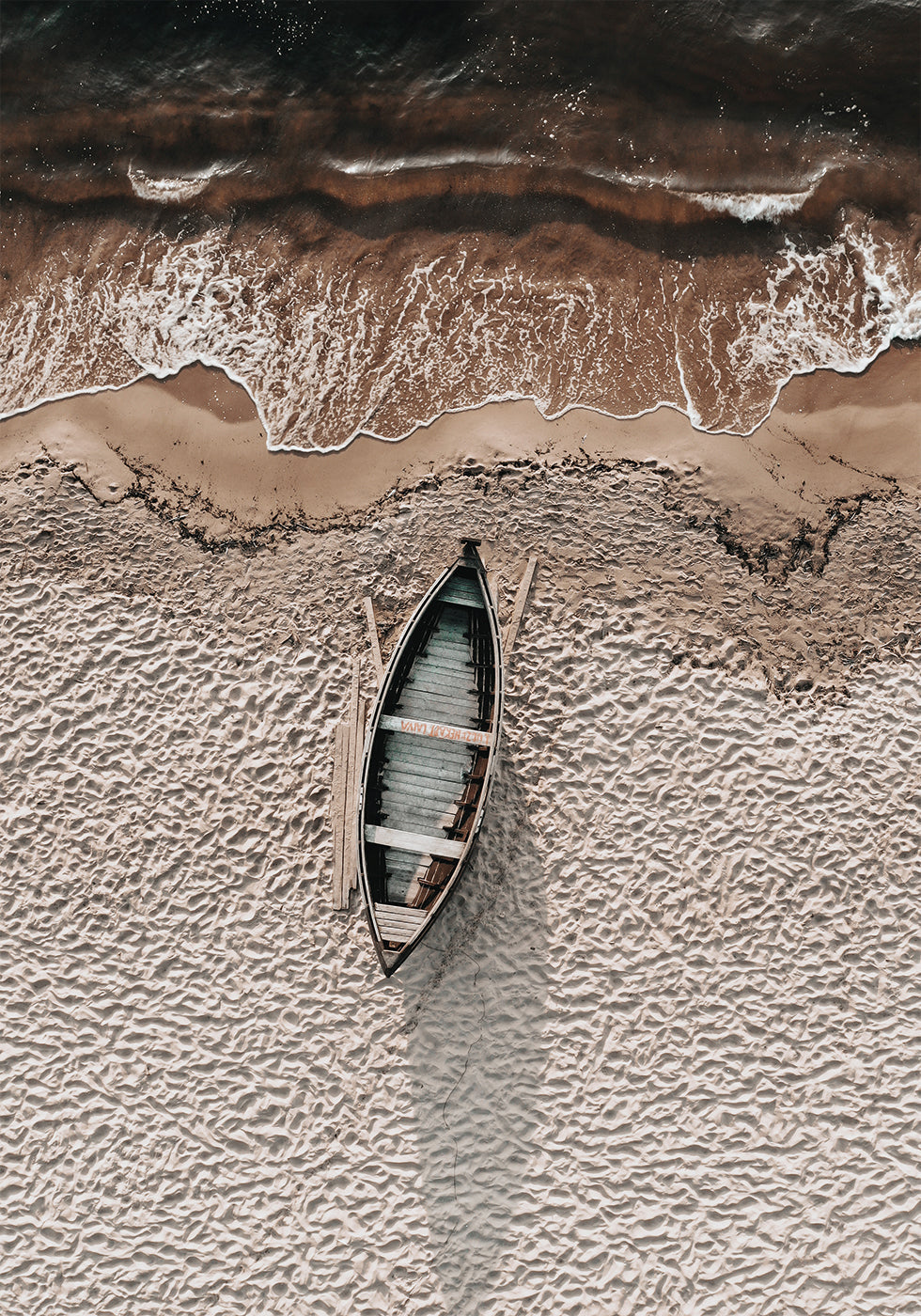 Boot am Strand Poster - Posterbox.dk