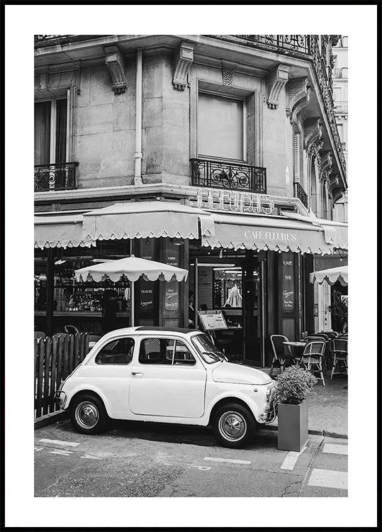 Pariser Café und Fiat 500 Poster