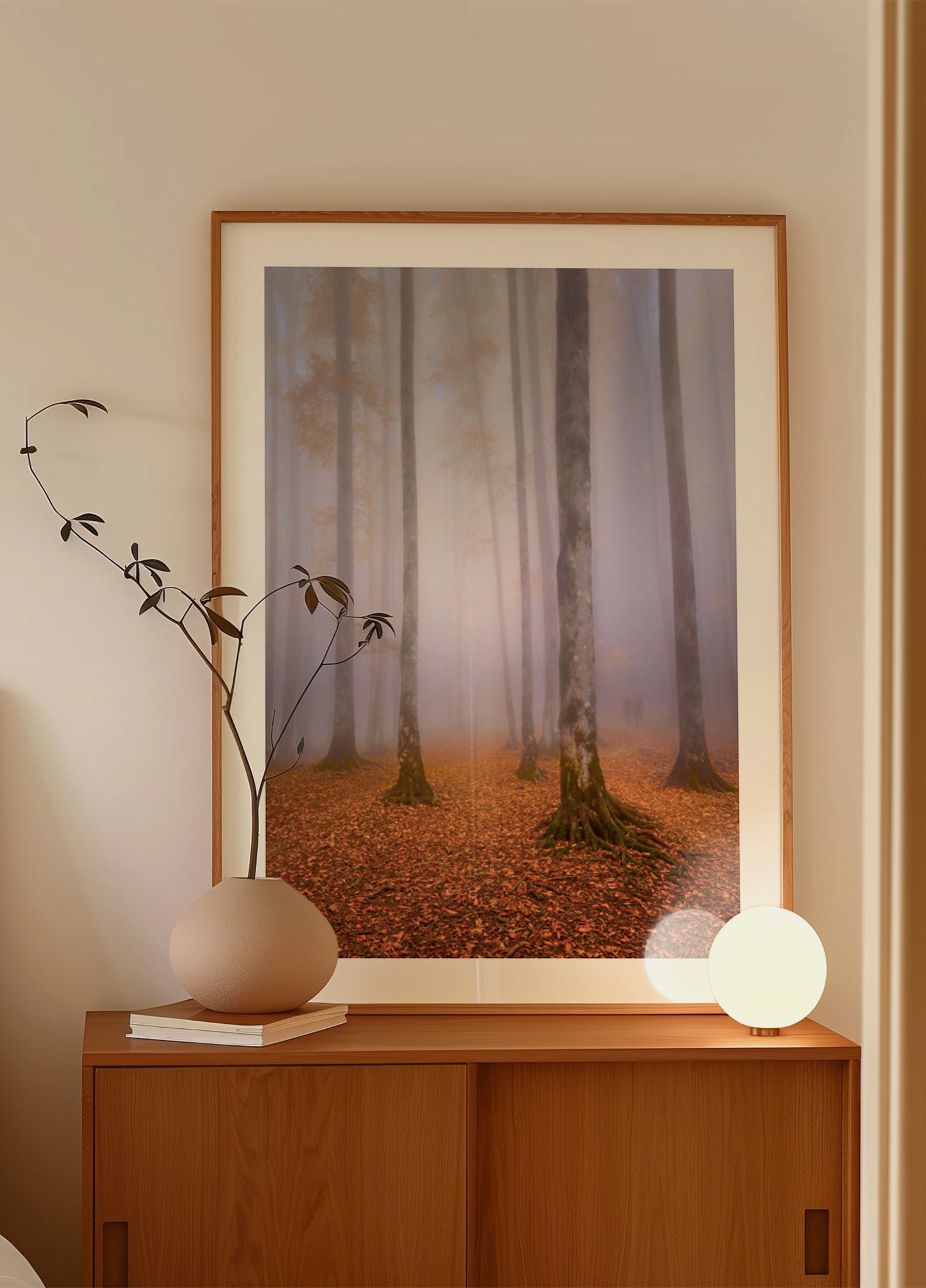 Nebliger Herbstwald