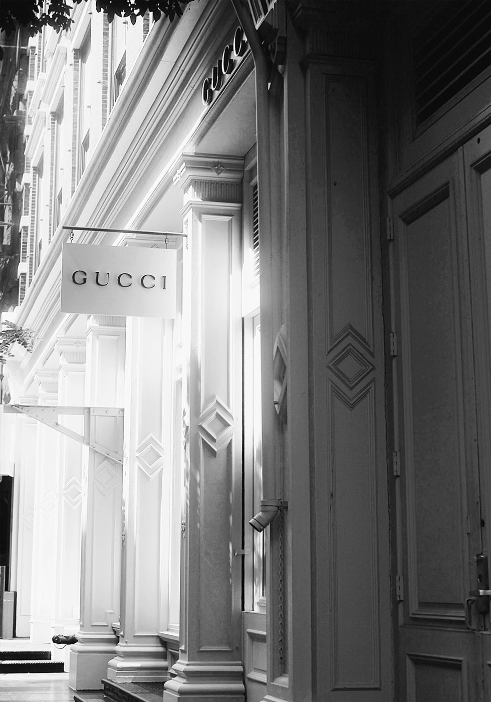 Gucci Storefront Schwarz-Weiß-Poster
