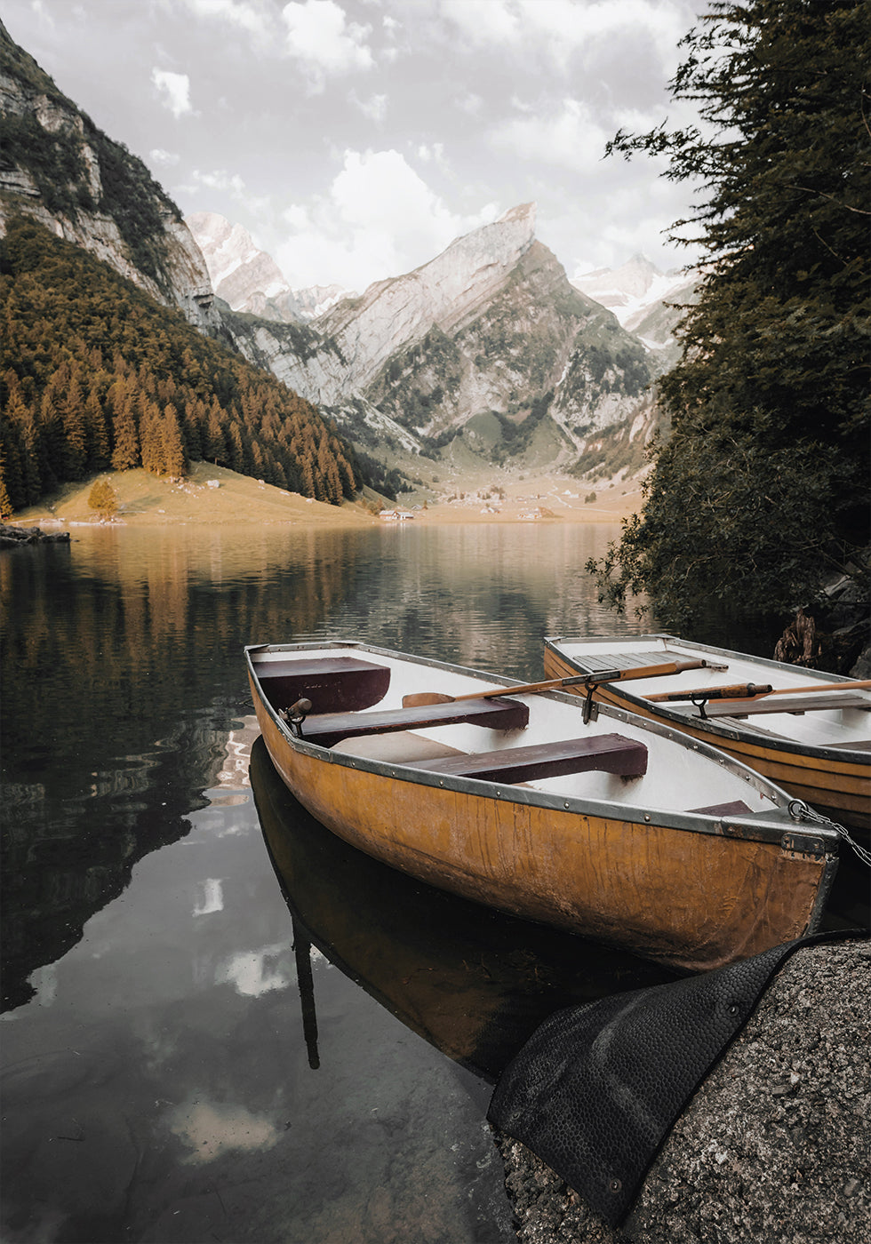 Serene Lake Reflection Poster - Posterbox.dk