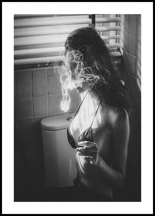 Whispers in Smoke Plakat - Posterbox