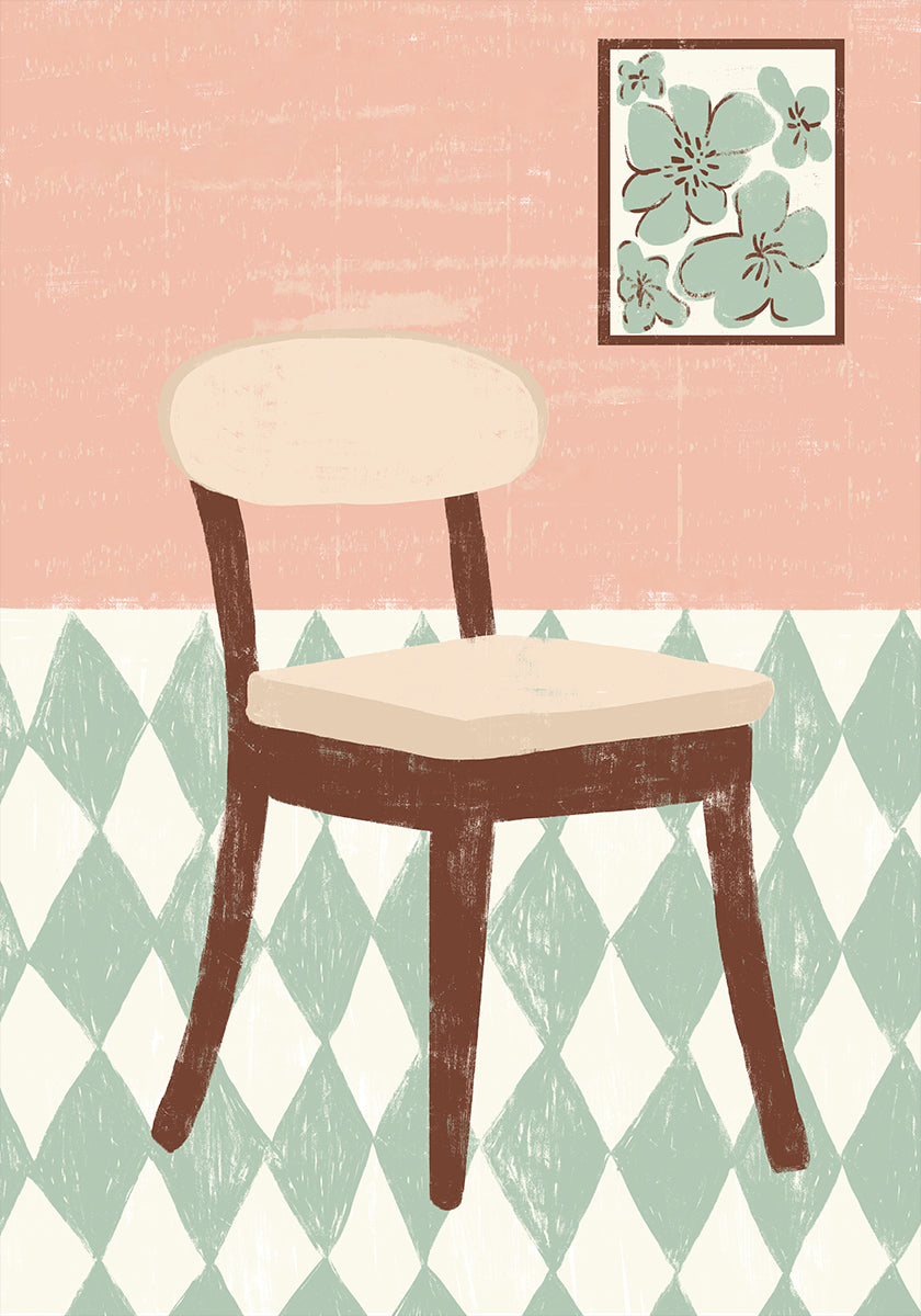Eine einfache Illustration eines Holzstuhls mit weißem Kissen vor einem rosa-grün karierten Boden und einem gerahmten Blumenkunstwerk an der Wand.