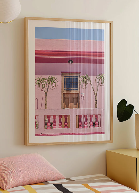 Pfirsichfarbene Fassade