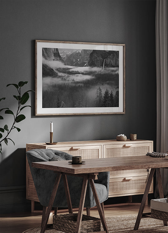 Nebel schwebt im Yosemite Valley