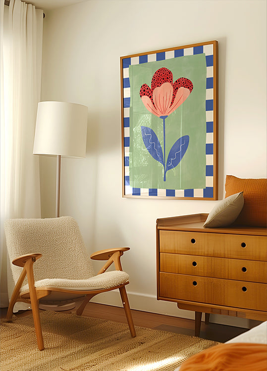 Stilisierte Blume mit roten Blütenblättern und schwarzen Punkten