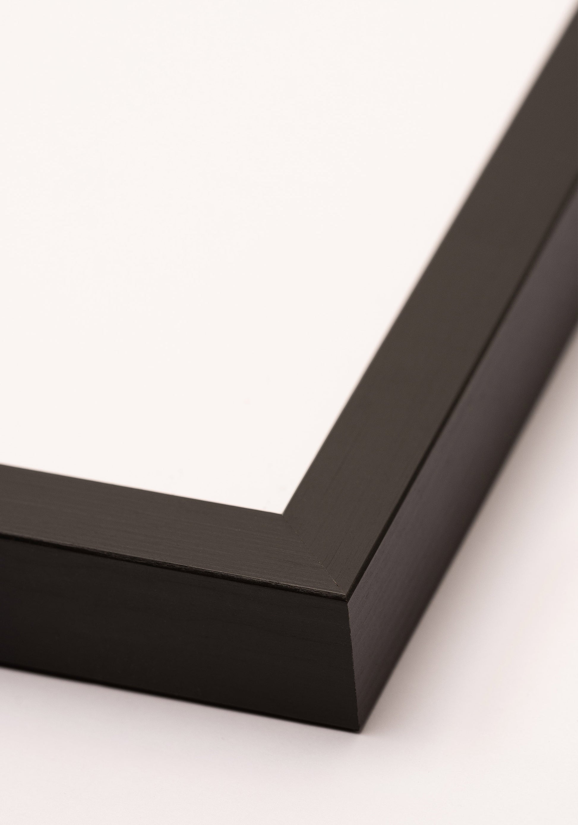 Schwarzer Holzrahmen - Posterbox.dk