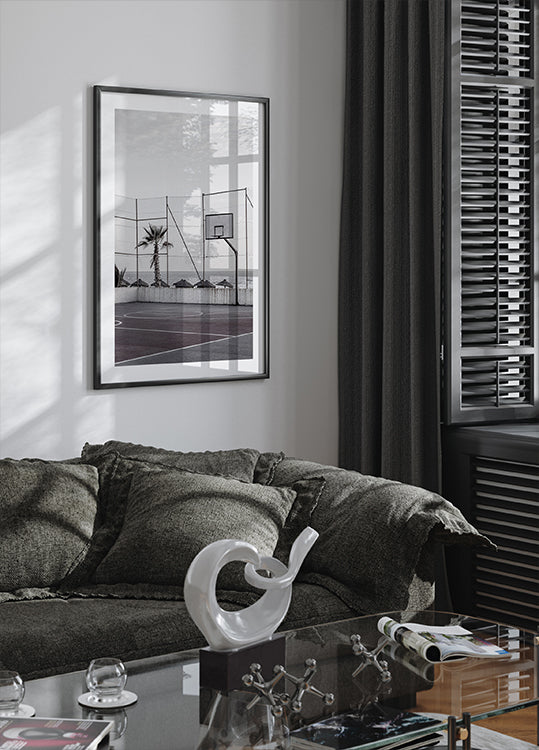 Basketballplatz am Meer Poster - Posterbox.dk