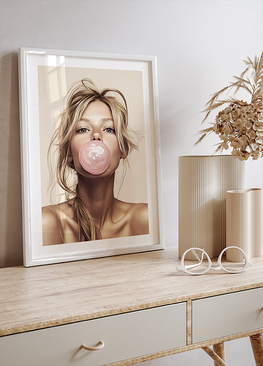 Bubble Gum Pop Portrait Poster - Posterbox.dk