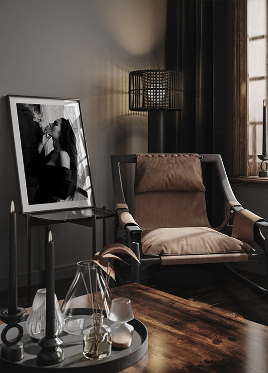 Eleganz in Rauch und Schatten Poster - Posterbox.dk