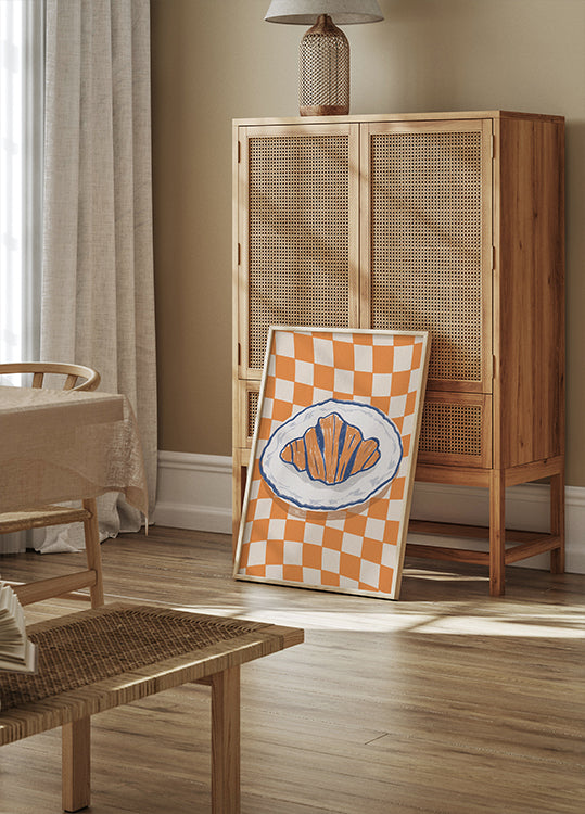 Poster „Französischer Morgen, Croissant auf Retro-Teller“ – Posterbox.dk