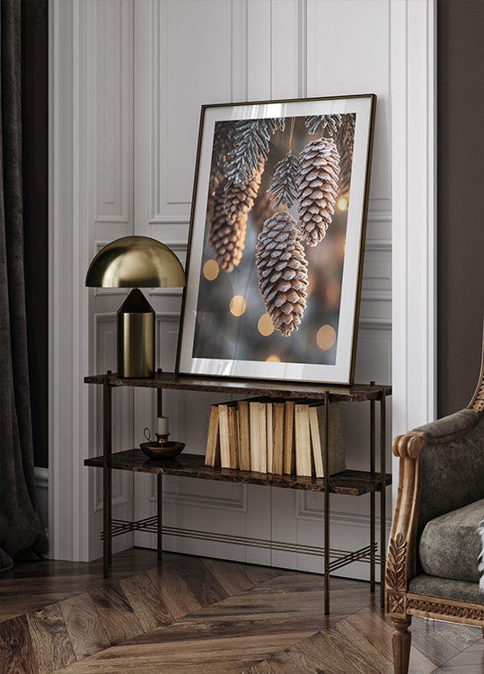 ein Bild eines Tannenzapfens, der an einer Wand hängt