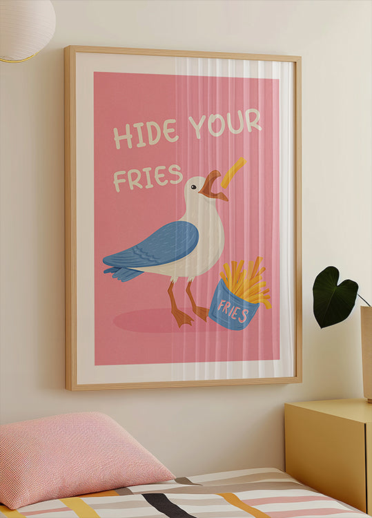 Seagull with French Fries Humorous Illustration Plakat - Posterbox