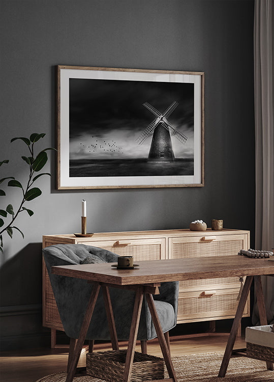 Die dunkle Mühle im Schwarzweiß-Poster - Posterbox.dk