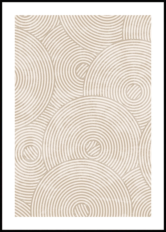 ein beige-weißer Teppich mit Kreisen darauf