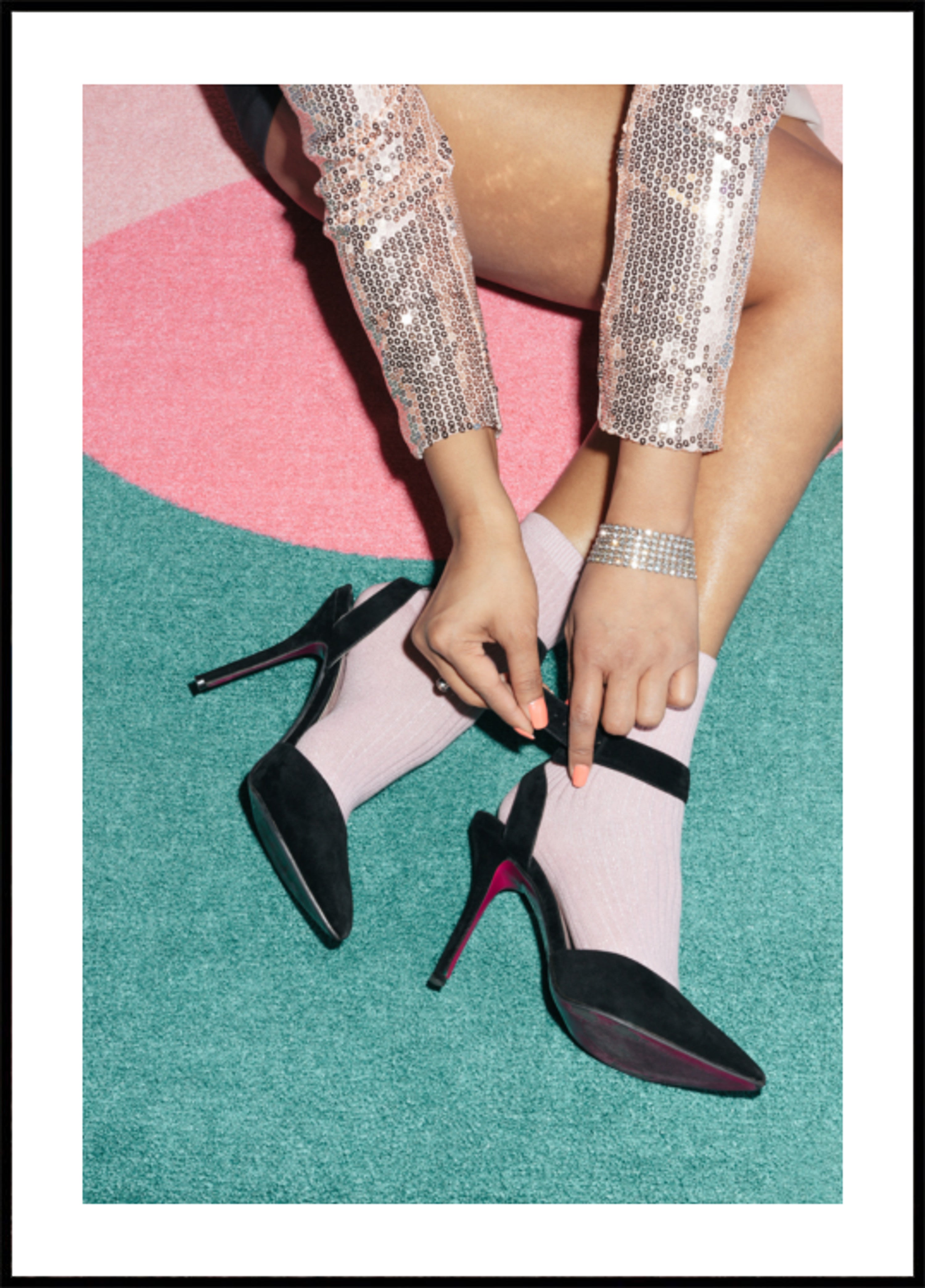 Stylische Heels und Socken